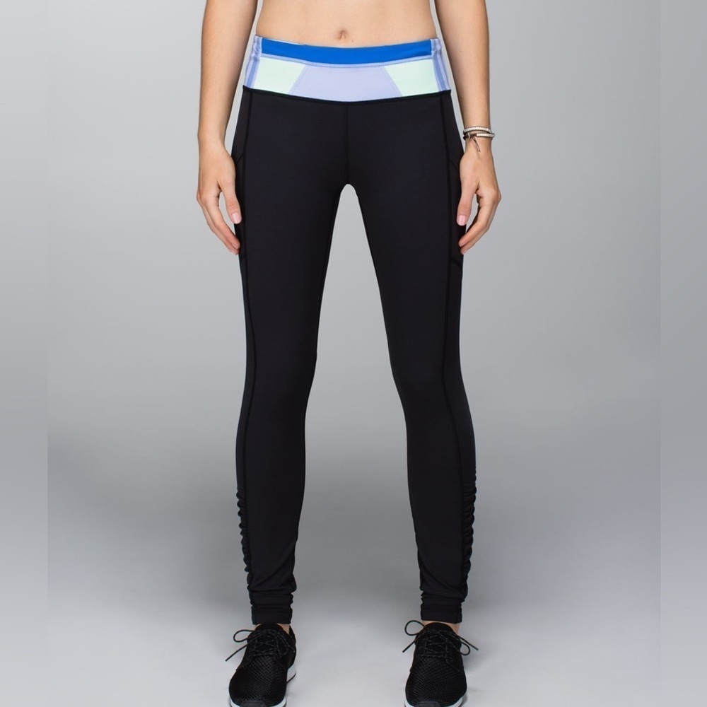 Lululemon Speed Tight *Interlock *detailed*